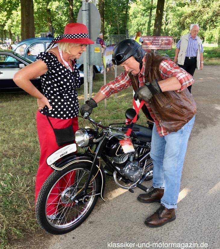 Team mit Adler Motorrad