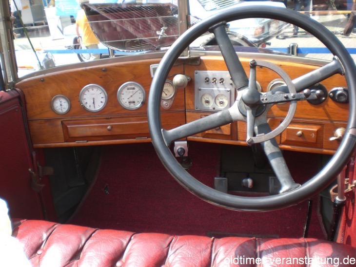 Armaturenbrett Vorkrieg