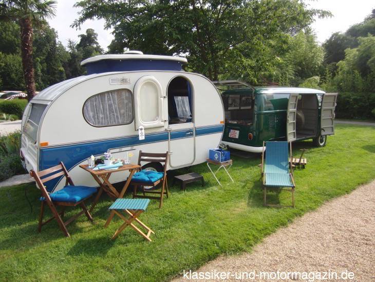 VW T1 mit Wohnwagen