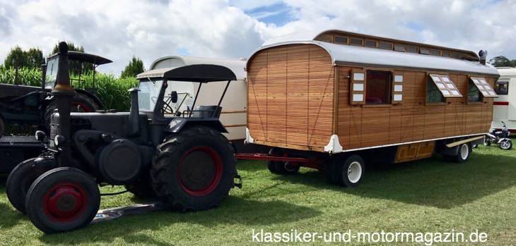 Lanz mit Wohnwagen