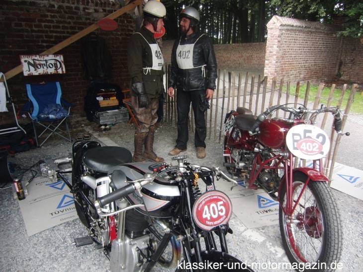 Klassische Motorradkleidung