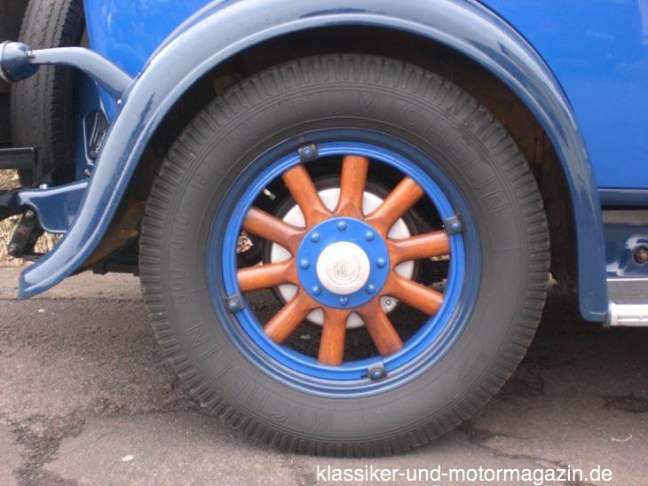 Veteran mit Holzspeichen