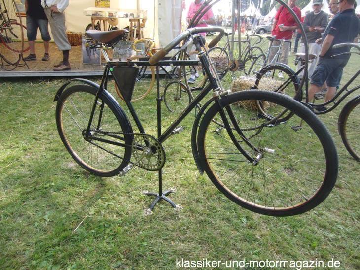 Historische Opel Fahrräder