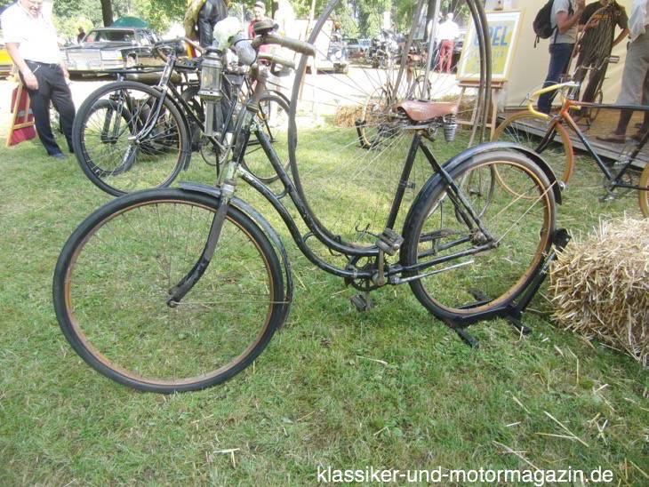 Historische Opel Fahrräder