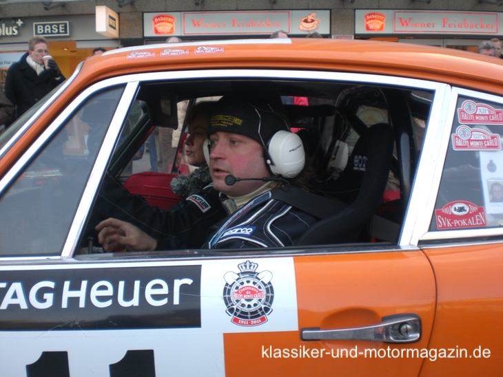 Rallye Team mit Gegensprechanlage
