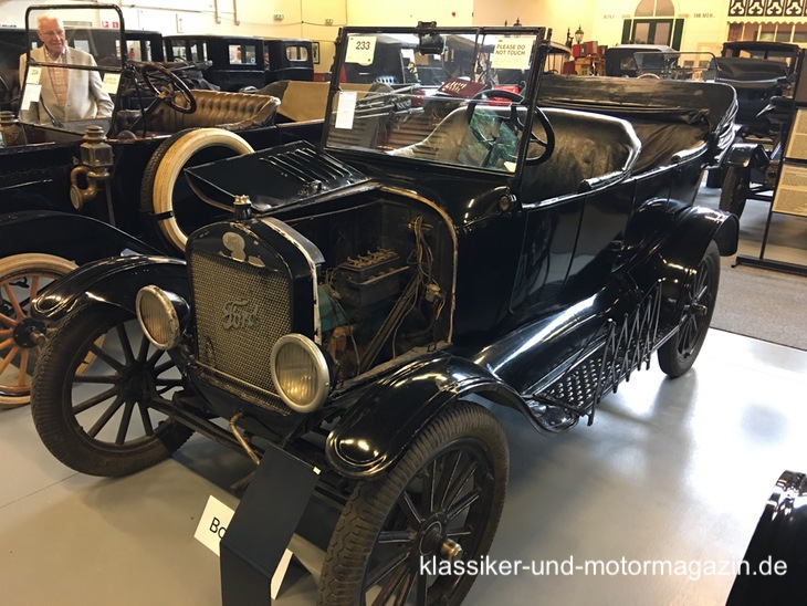 ord-T-Four-Door-Open-Tourer