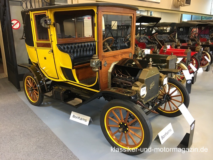 Ford-T-Landaulette-1912
