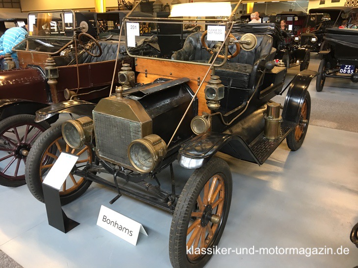Ford-T-Runabout-1909