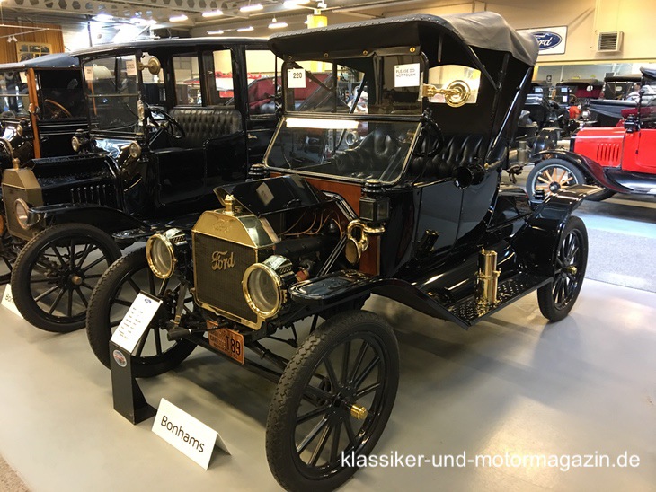 Ford-T-Runabout-1914