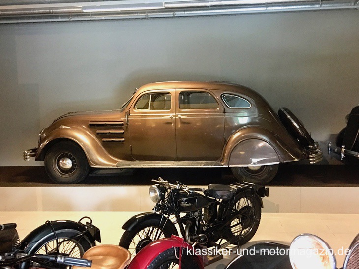 Chrysler CU Airflow 8 Sedan 1934