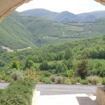Blick vom Borgo Castello di Postignano in die Landschaft