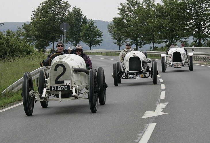 Opel Rennwagen wie vor 100 Jahren