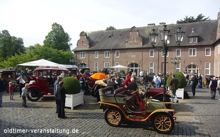 Schloss Krickenbeck Autos aus der Messing-Ära