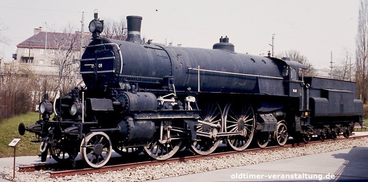 Dampflokomotive 16.08