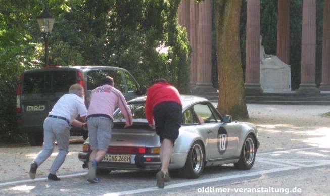 Porsche 911 mit Startproblem