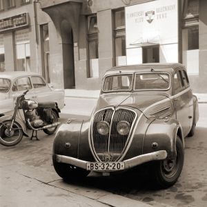 Peugeot 402