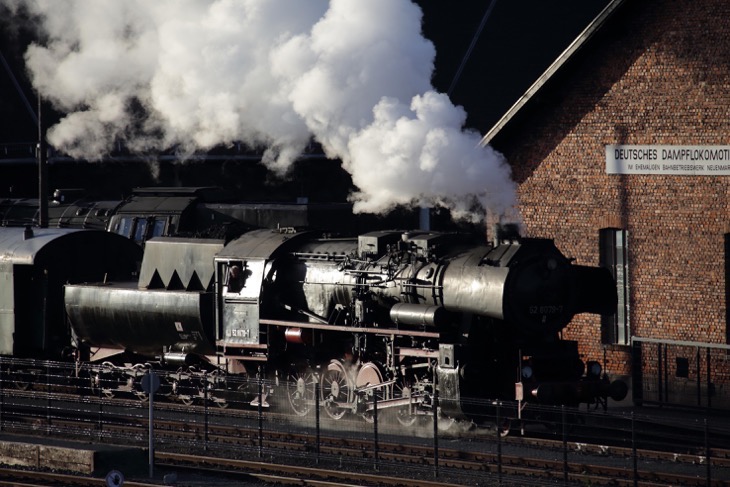 DDM Lokomotive vor Museum Foto: Reinhard Feldrapp
