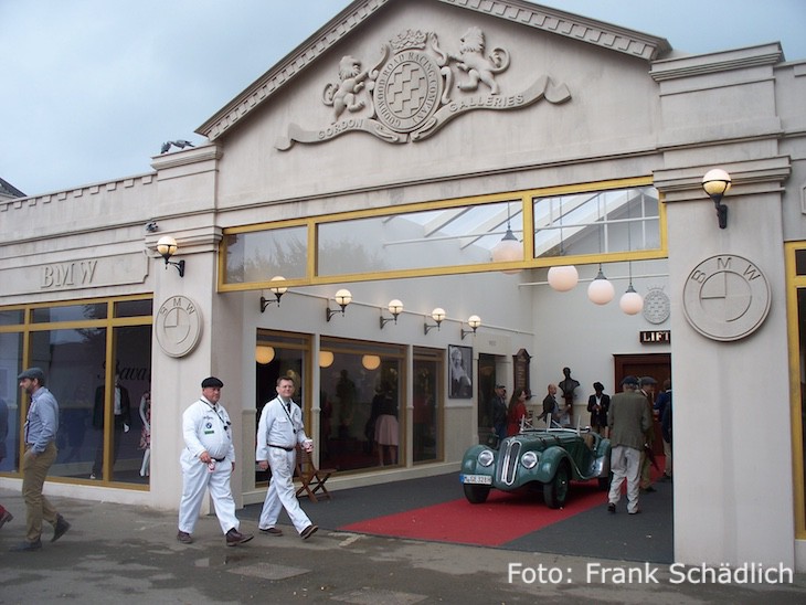 BMW Gebäude mit Ausstellung
