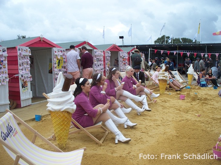 Im Sandkasten für die lieben Kleinen