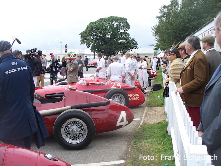 Vorstart mit Boliden zum Anfassen