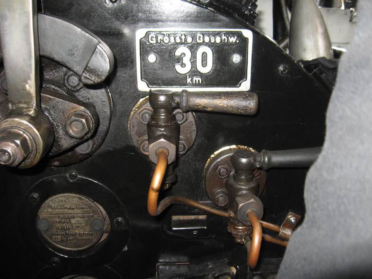 Kesselschild und größte Höchstgeschwindigkeit