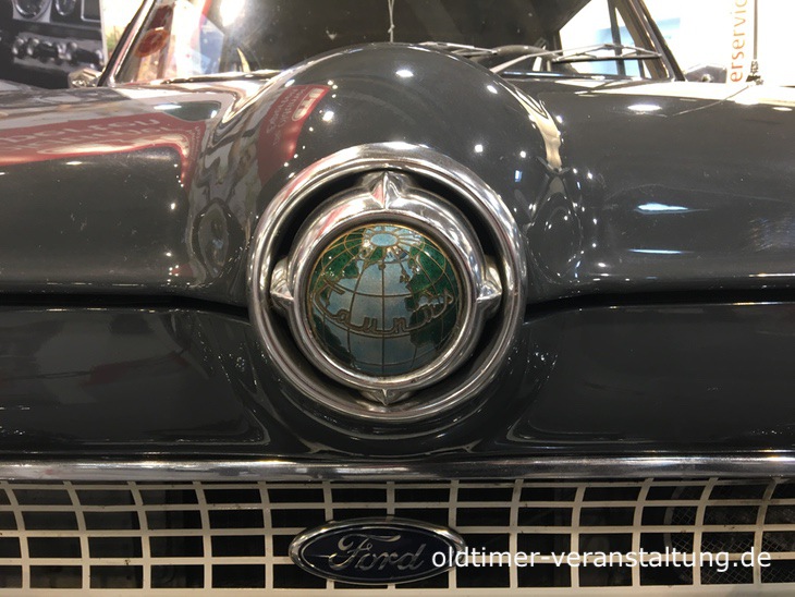 Ford Taunus Weltkugel