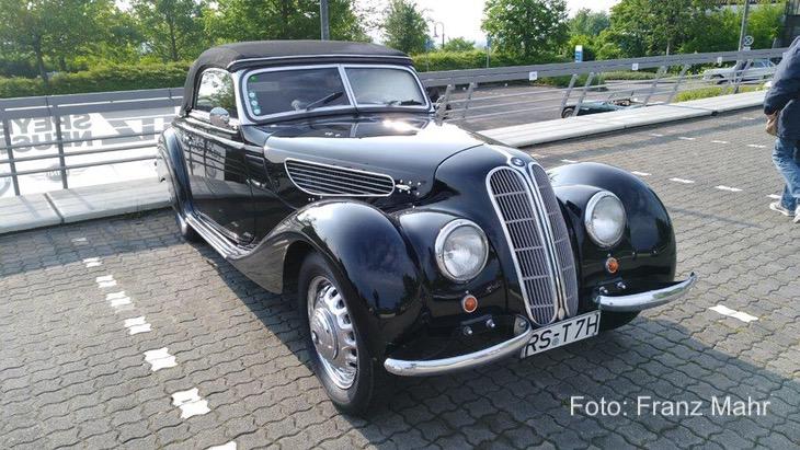 BMW 327