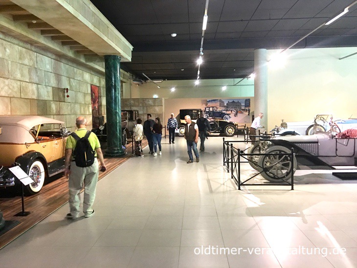 Louwman-Museum - Große Fahrzeuge