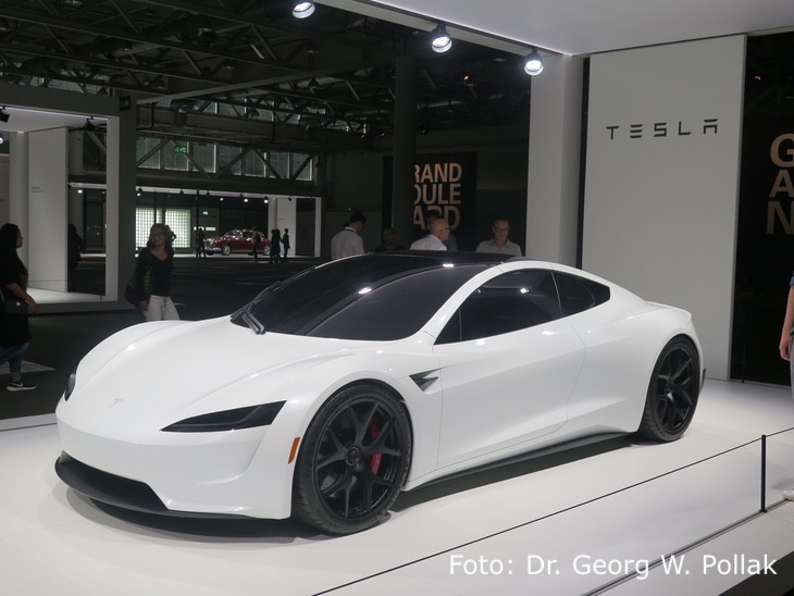 Grand-Basel 2018 - Tesla Roadster 2020