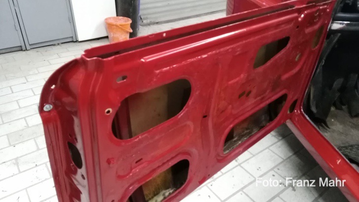 BMW-1600-2-Fahrertuer