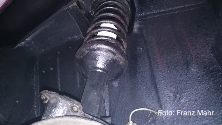 BMW-1600-2-Federbein