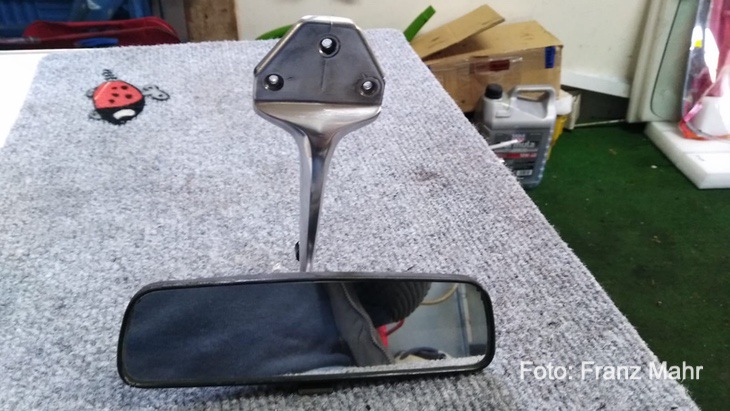 BMW-1600-2-Innenspiegel_1