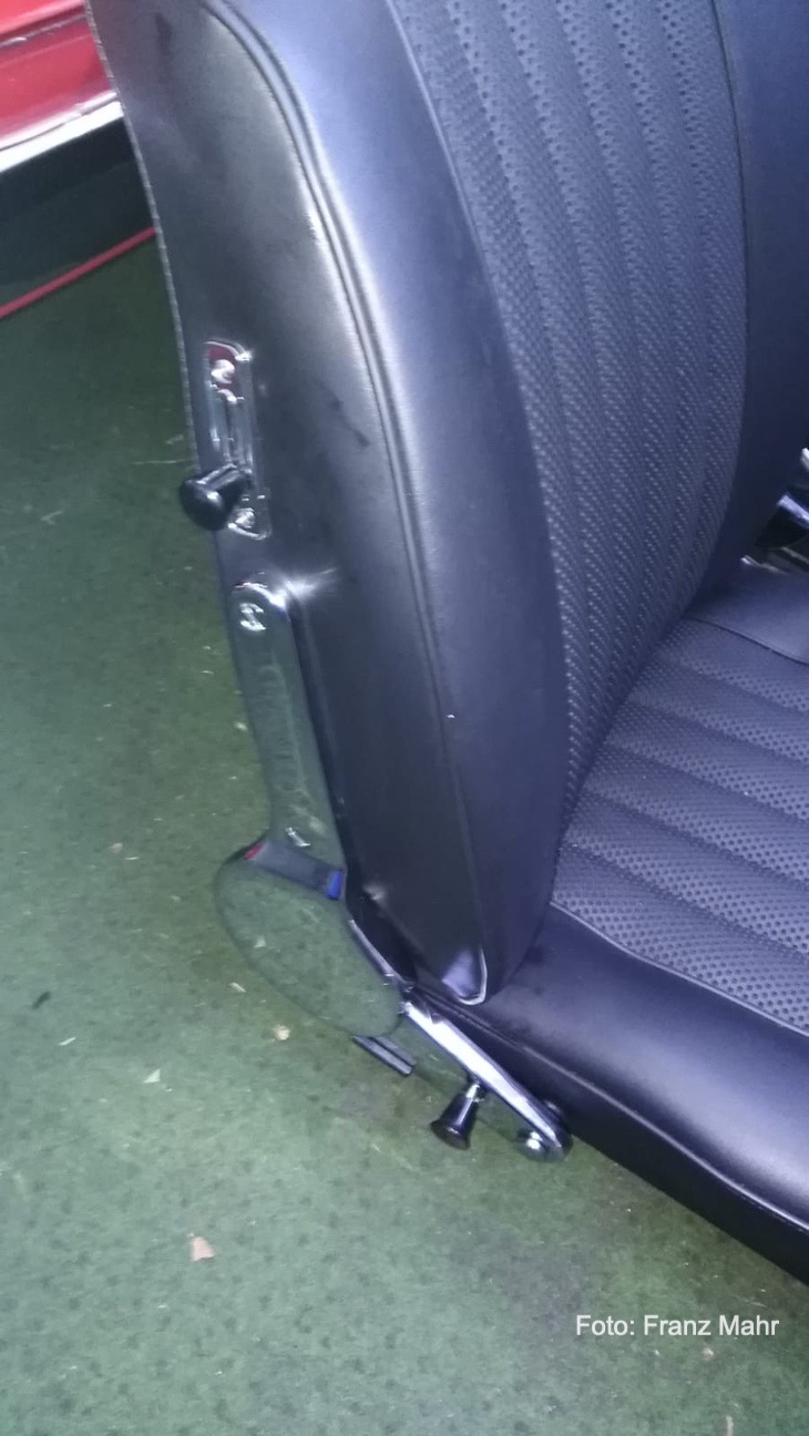 BMW-1600-2-Sitzverkleidung