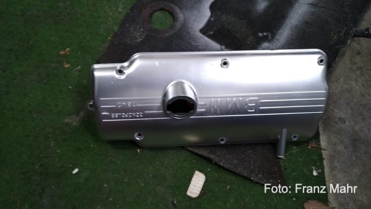 BMW-1600-2-Ventildeckel_1a