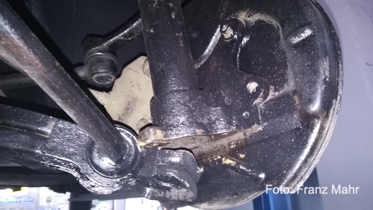 BMW-1600-2-Vorderachse_1