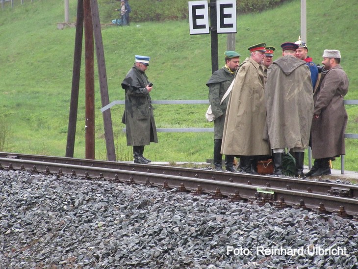 Dampflokqualm und Pulverdampf