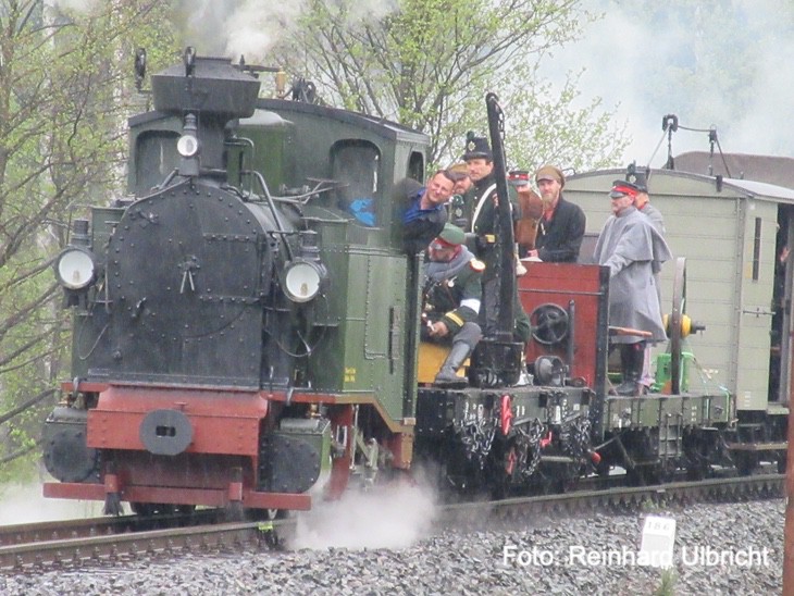 Dampflokqualm und Pulverdampf