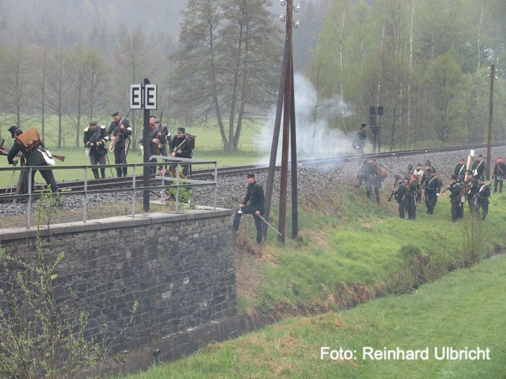 Dampflokqualm und Pulverdampf