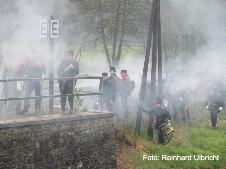 Dampflokqualm und Pulverdampf