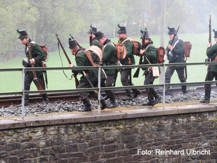 Dampflokqualm und Pulverdampf