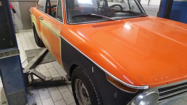 BMW-2002-Beifahrerseite_2