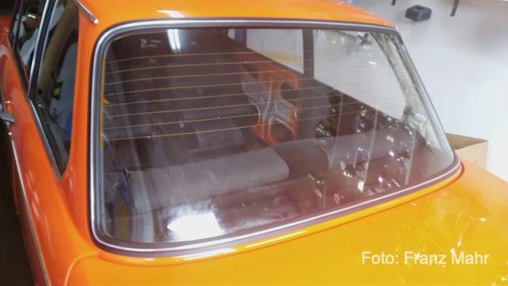 BMW 02 Heckscheibe