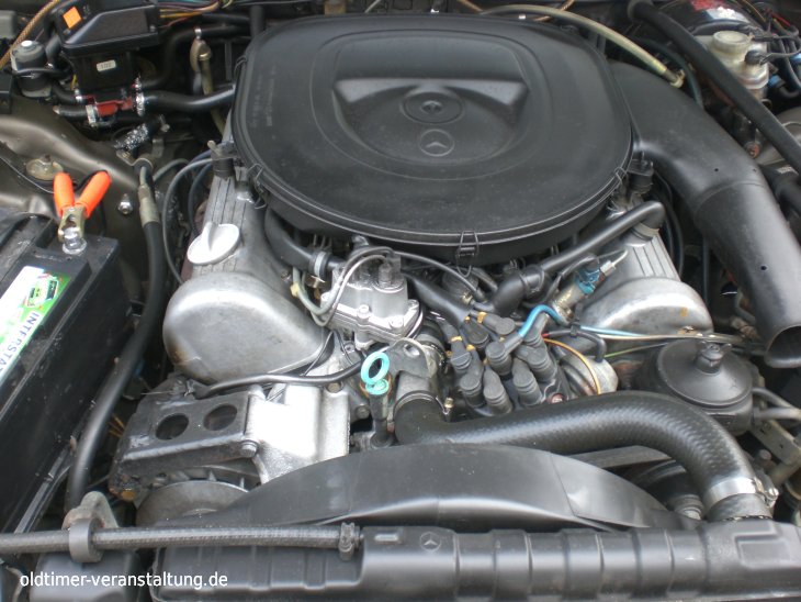 Motor V8 Mercedes-Benz 350SE